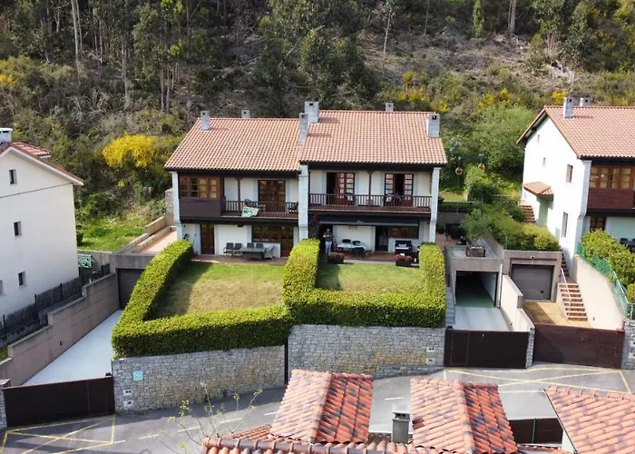 Casas El Castanedu