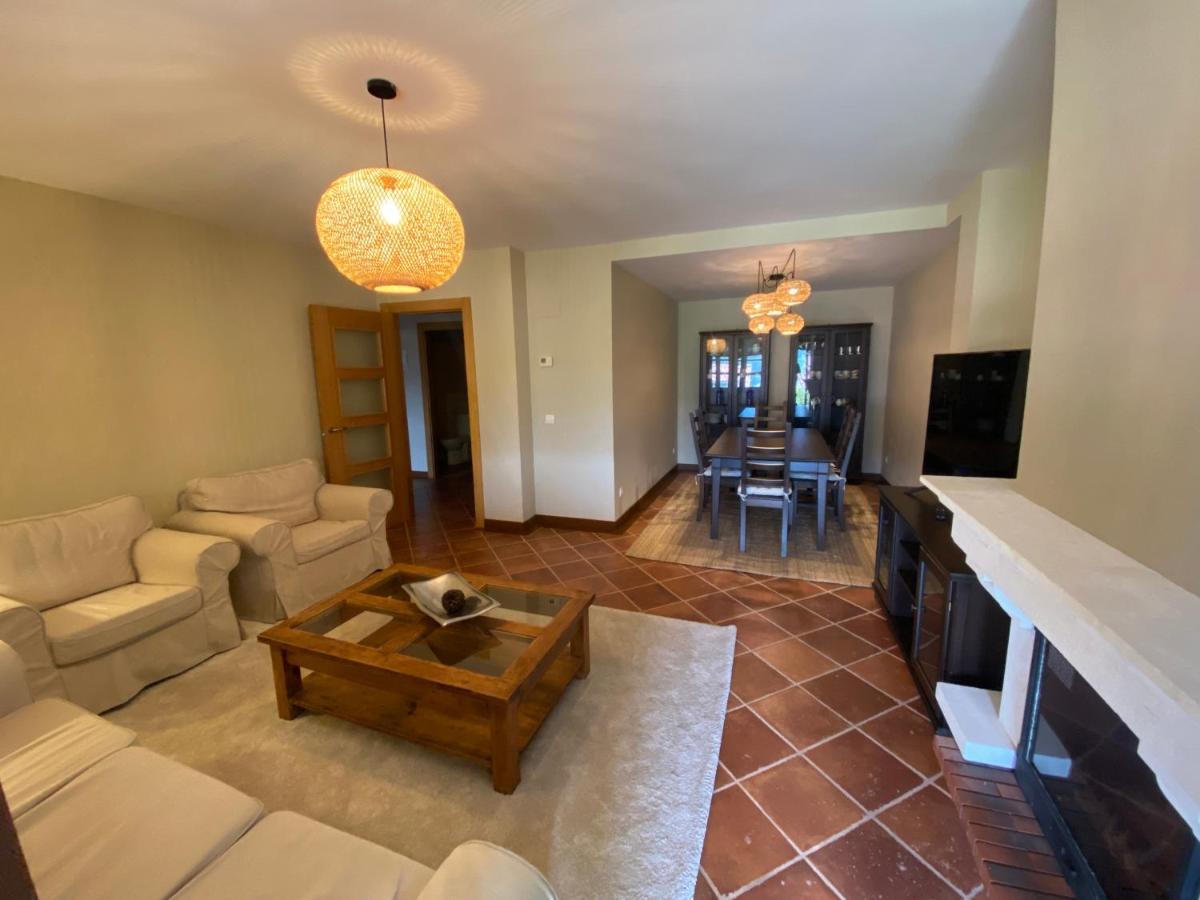 Casas El Castanedu